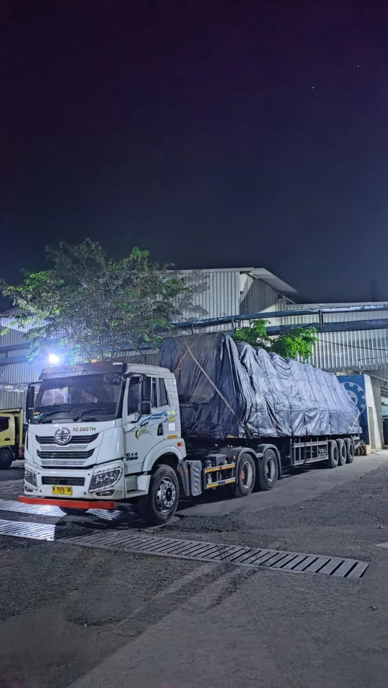 TRAILER-LOS-BAK-MANGER-SUMBER-MAKMUR-5.webp